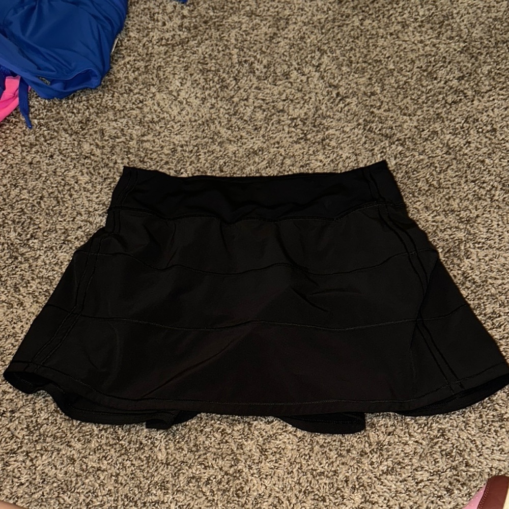 Lululemon Athletica Black Skort size 6 tall
